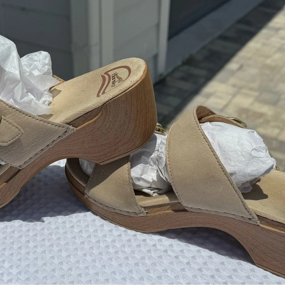 Comfortable and Stylish Dansko Sophie Double Buckle Steap Sandals size 41